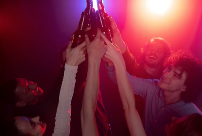 Madrid Pub Crawl + Ingresso al Club image 2