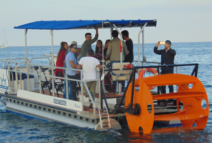 Barcellona Pedalò con drink image 5