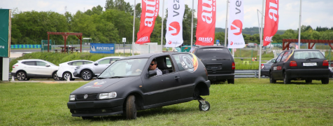 Budapest Guida auto pazza image 2