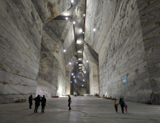 Bucarest Tour nella miniera di sale image 3