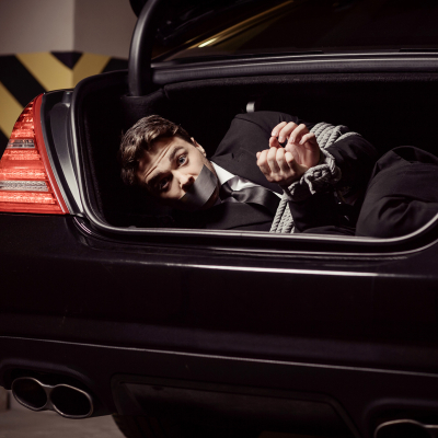 6331233c5286d0dd011cb168b4972abb-business-man-kidnapped-in-the-back-of-mercedes-sht.jpg image 1