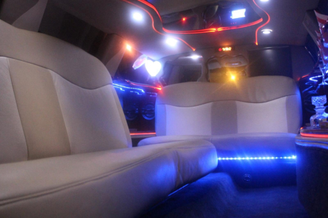 Limousine Lincoln Ride + Strip Dinner