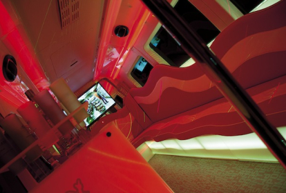 Barcellona Party Bus image 4