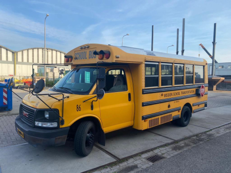 Party Bus - US School Bus (Max. 15 Pax)