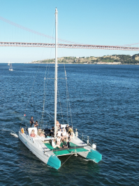 Giro in catamarano privato Lisbona