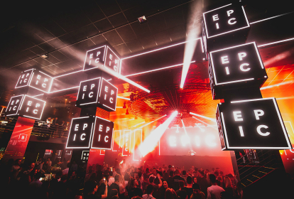 Praga Saletta in locale VIP con servizio bottiglia image 6