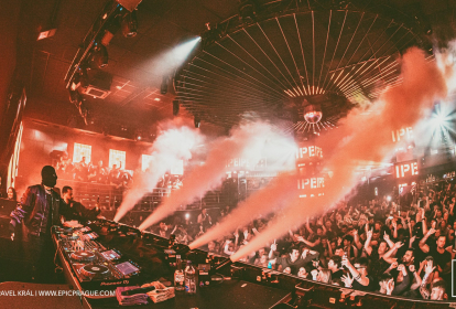 Praga Saletta in locale VIP con servizio bottiglia image 4