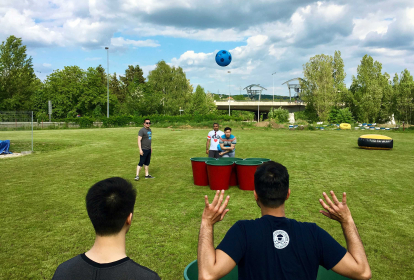 Praga Beer pong gigante image 1
