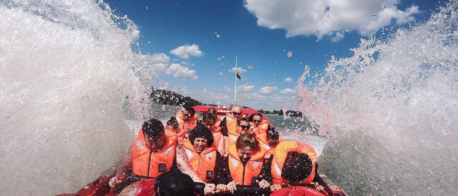 Budapest Giro in motoscafo image 1