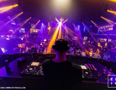 Praga Saletta in locale VIP con servizio bottiglia image 3