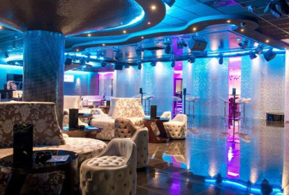 Praga Shisha e cocktail in un locale image 3