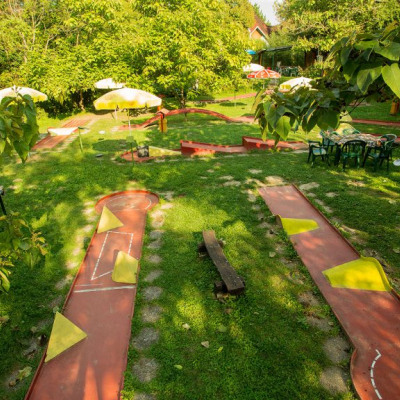 minigolf-100-1024x576.jpg image 5
