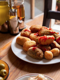 Tapas experience: tour e cena Madrid